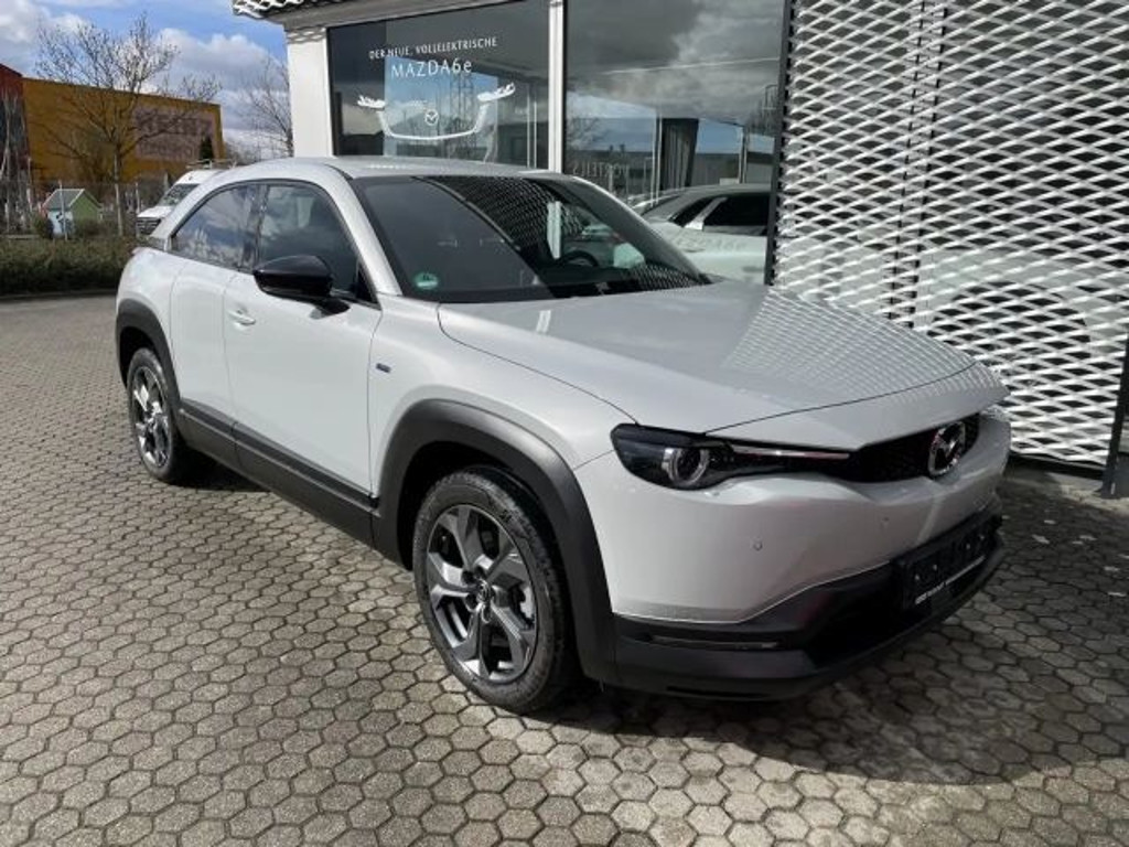 Mazda MX-30 EV Elektro Makoto Bose 360-Grad Login ACC Matrix