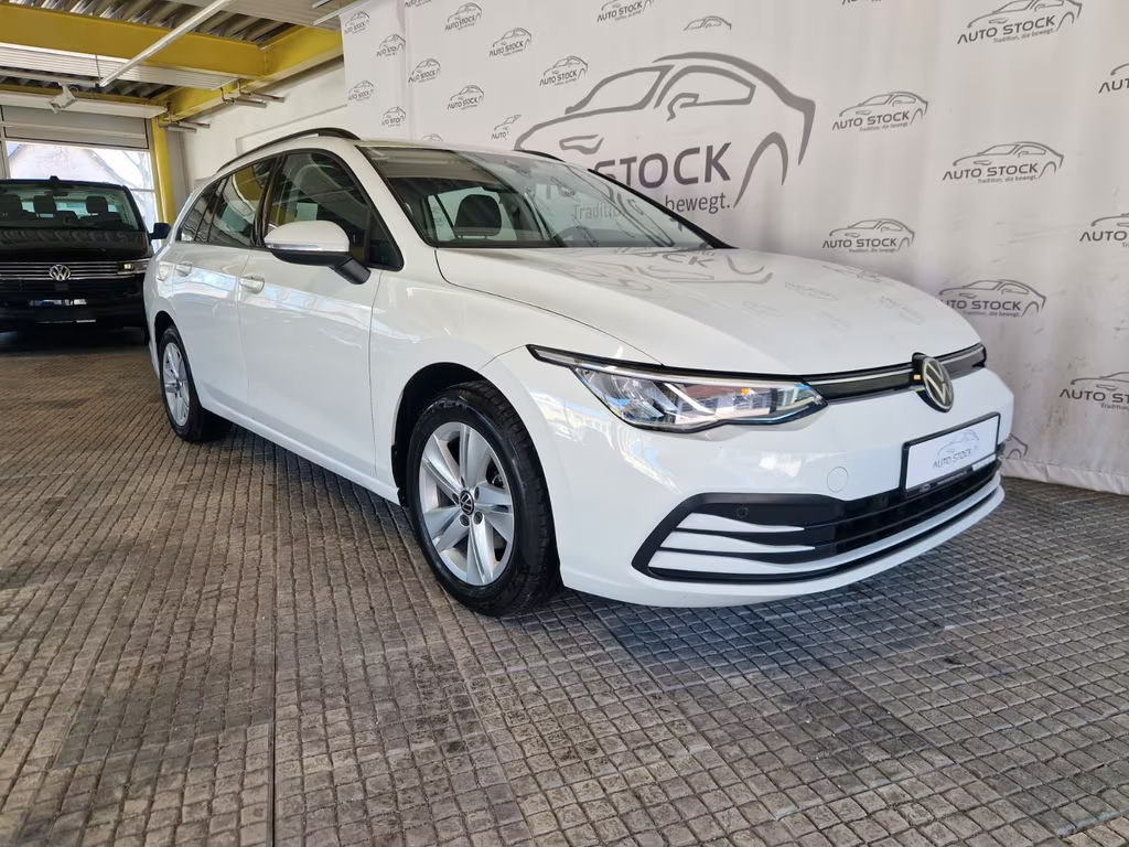 Volkswagen Golf Life Variant 1.0 TSI