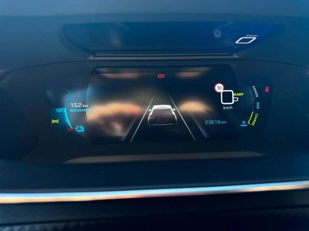 Peugeot e-2008