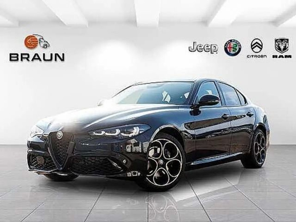 Alfa Romeo Giulia Q4 AT8
