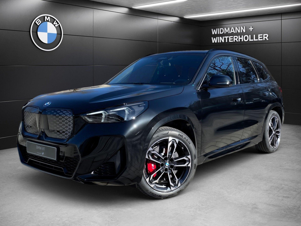 BMW iX1 xDrive30
