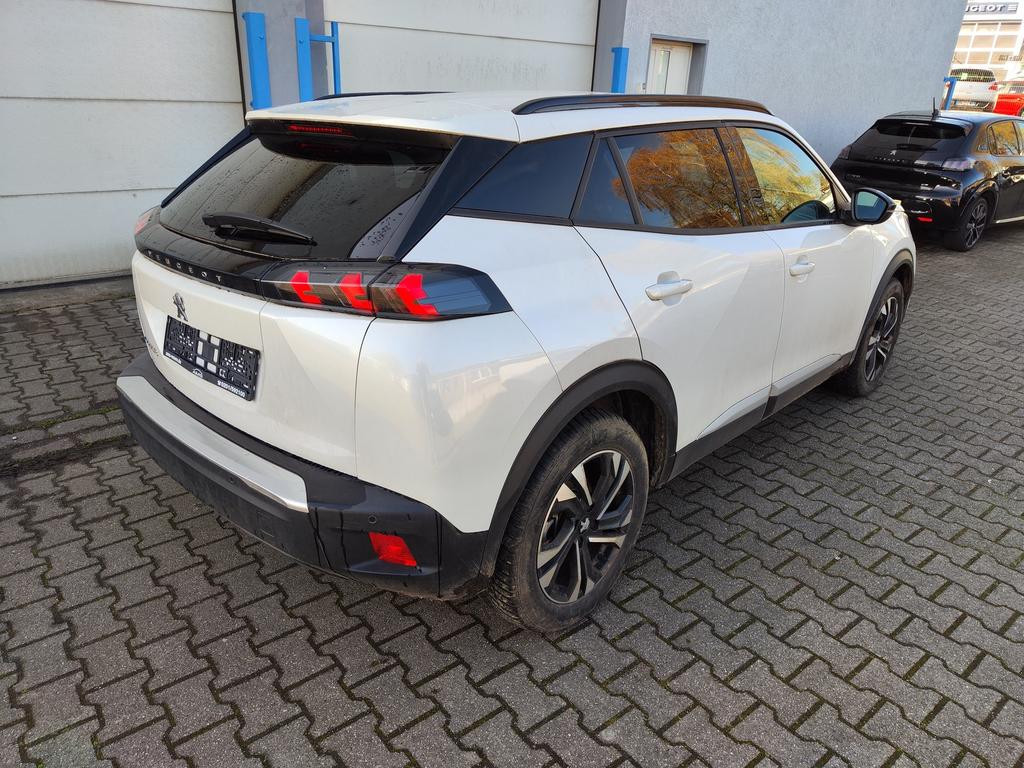 Peugeot e-2008