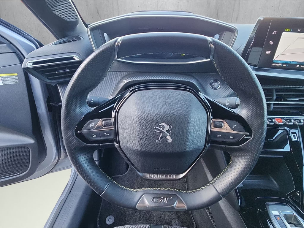 Peugeot e-208