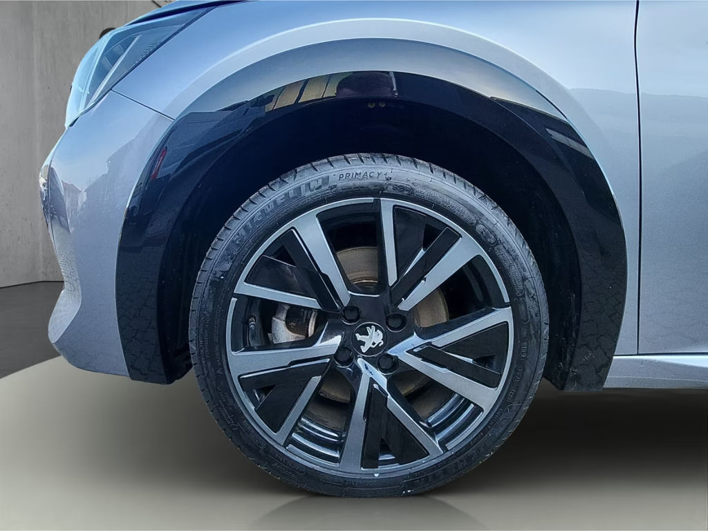 Peugeot e-208