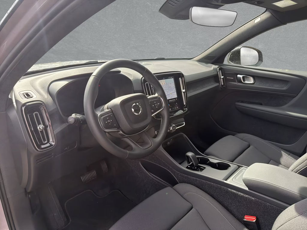 Volvo EX40
