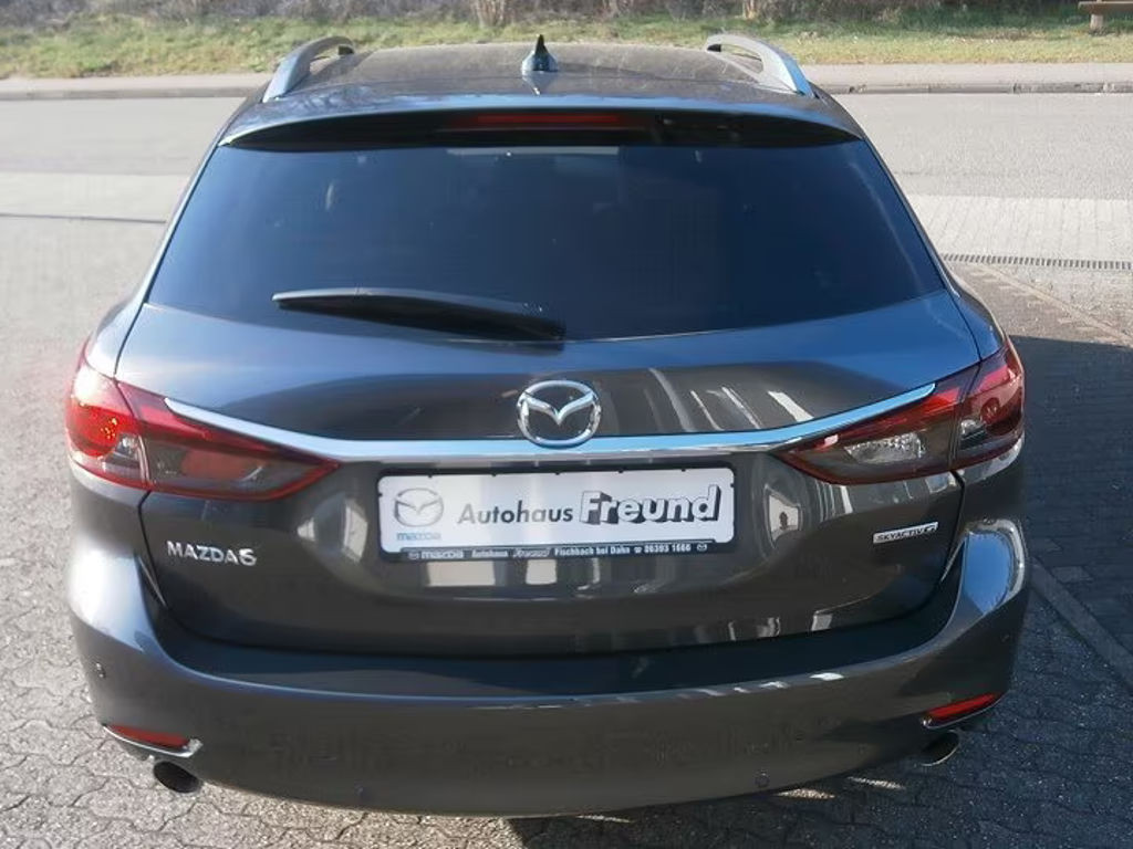 Mazda 6