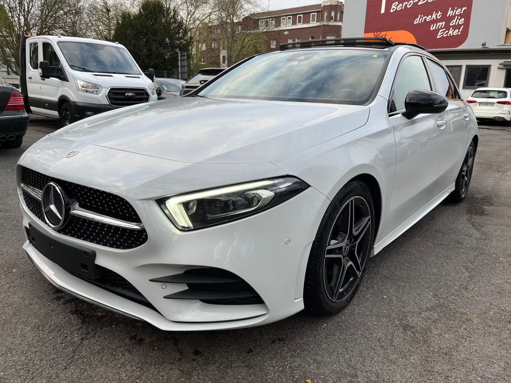 Mercedes-Benz A-Klasse A 200 AMG Line A 200 d