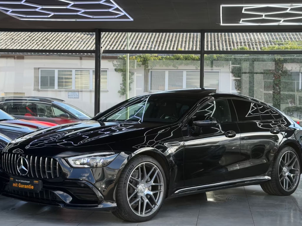 Mercedes-Benz AMG GT 4MATIC+ AMG Line 53