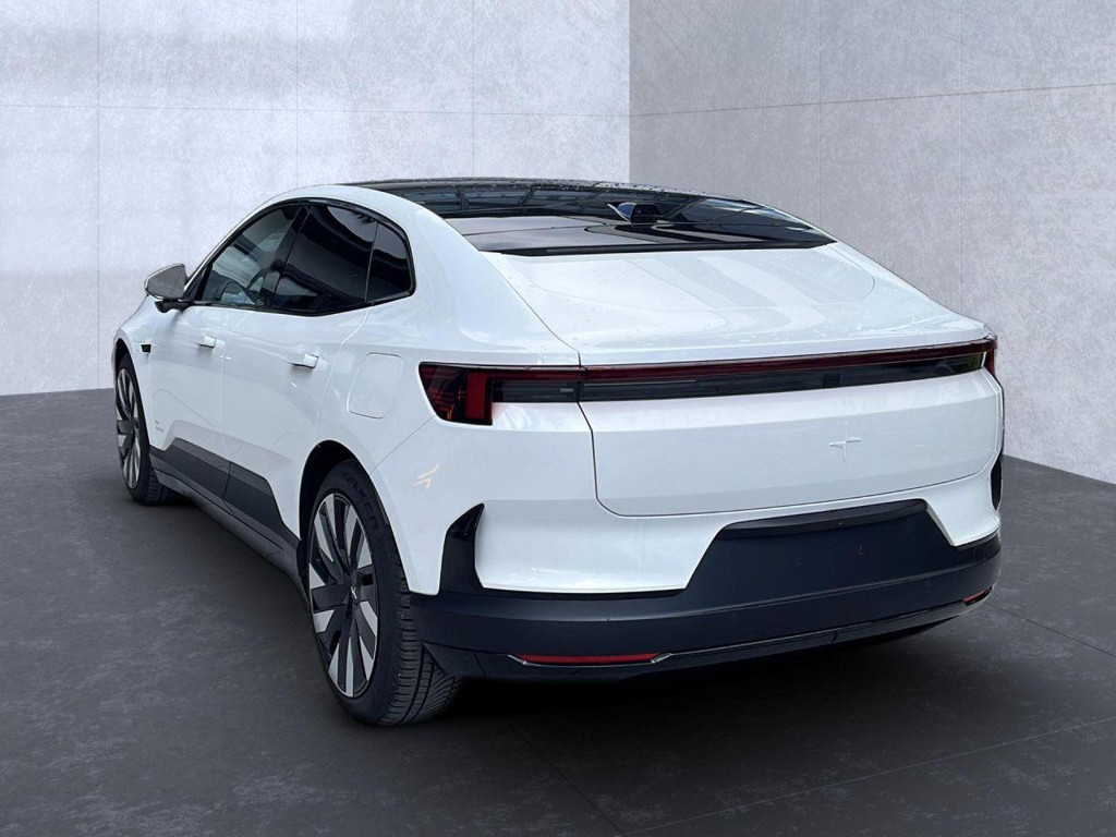 Polestar 4