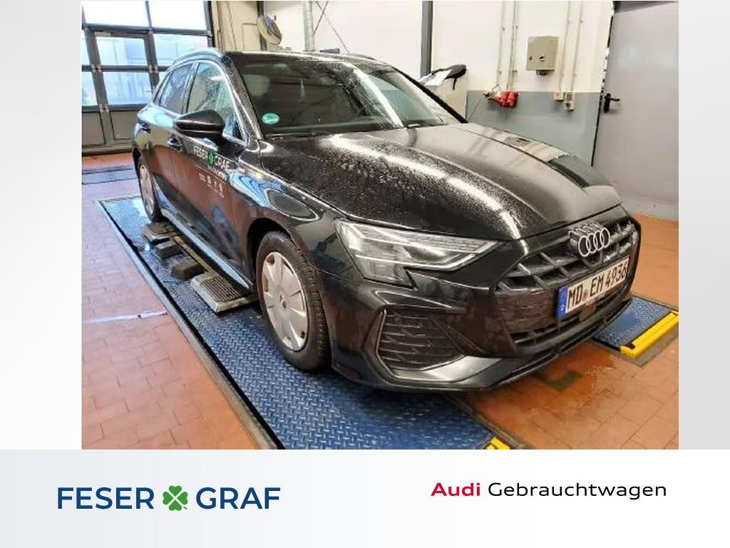 Audi A3 Sedan S-Line 35 TFSI