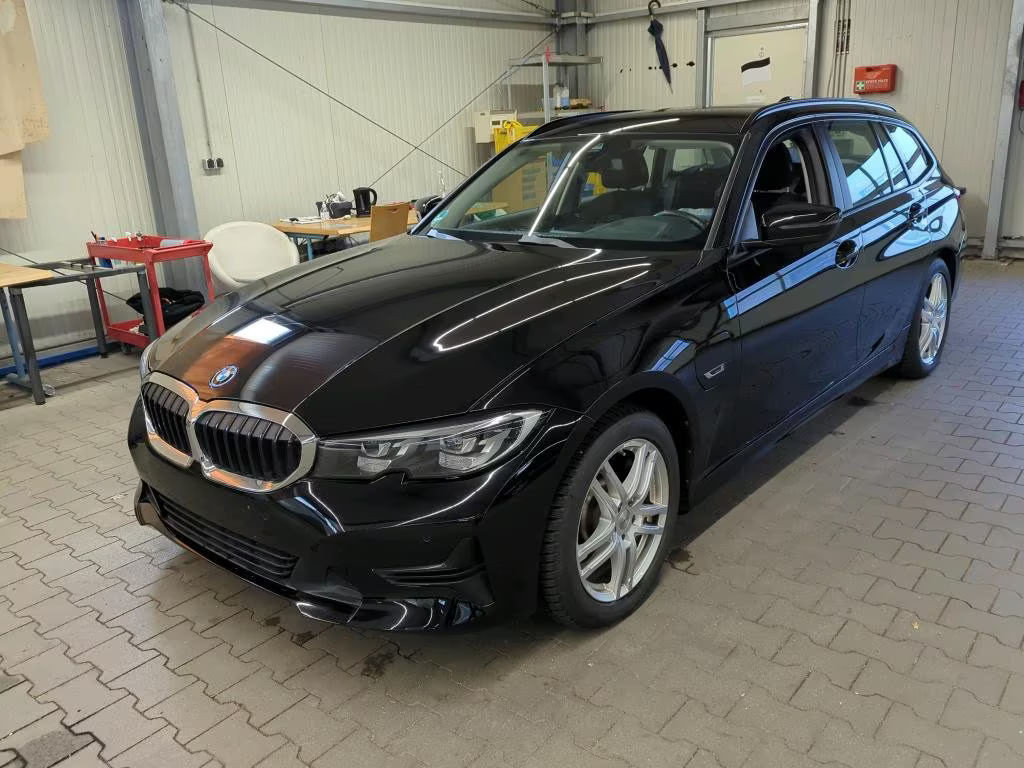 BMW 3 Serie 330 Advantage pakket 330e