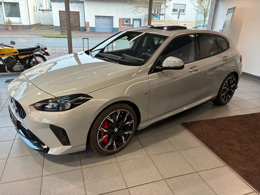 BMW 1 Serie 120 M-Sport Sedan
