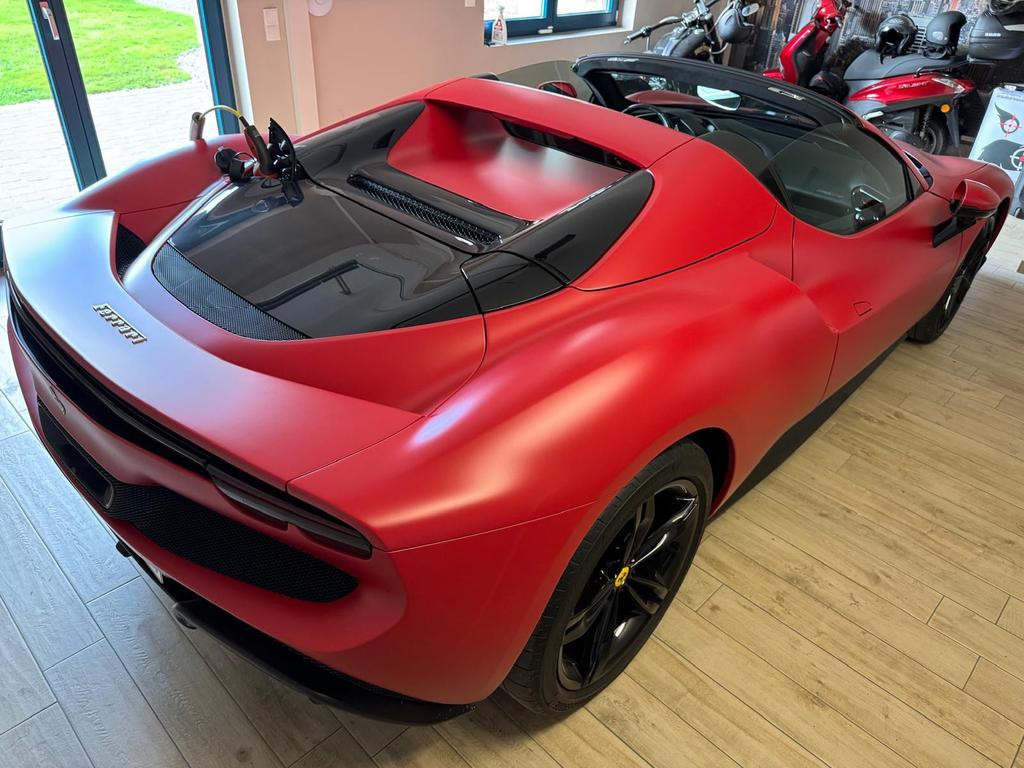 Ferrari 296 GTS