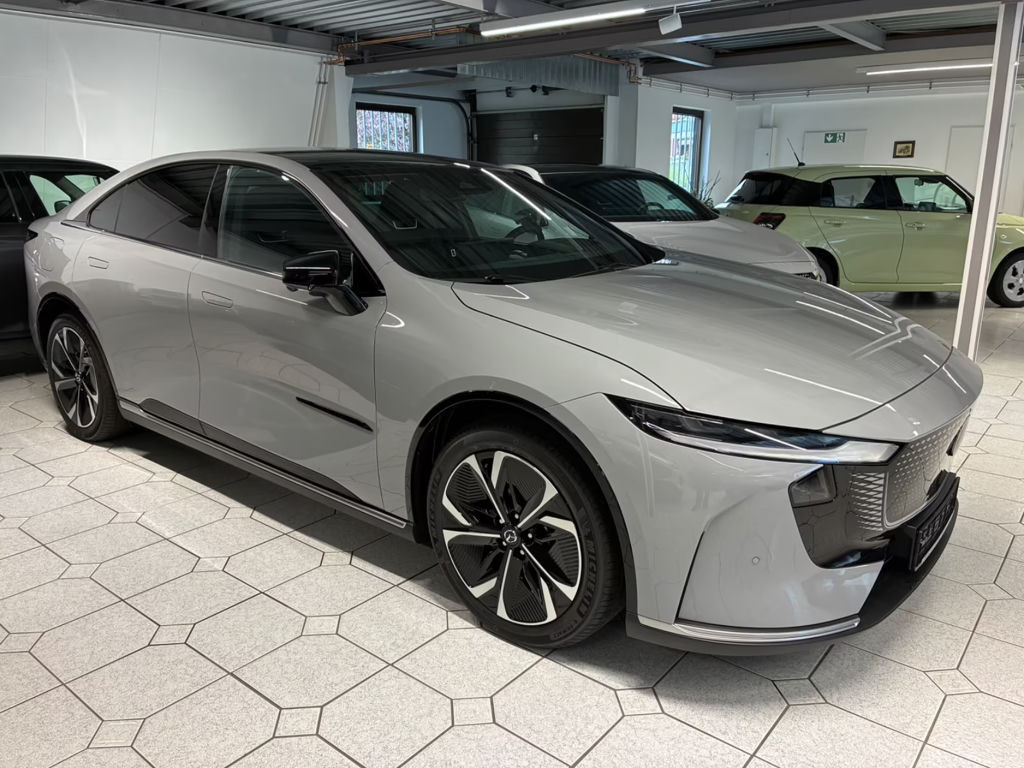 Mazda 6e