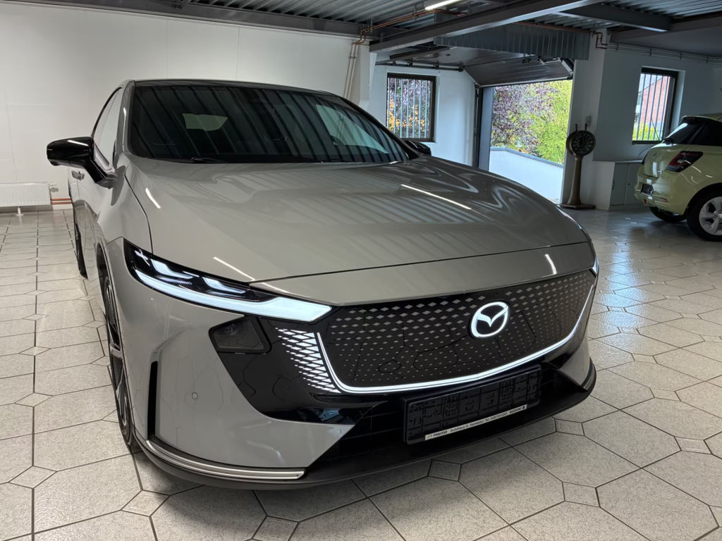 Mazda 6e