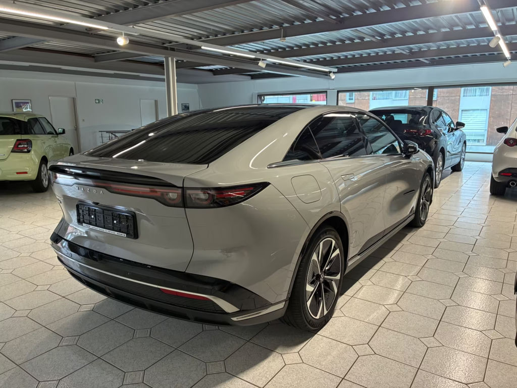 Mazda 6e