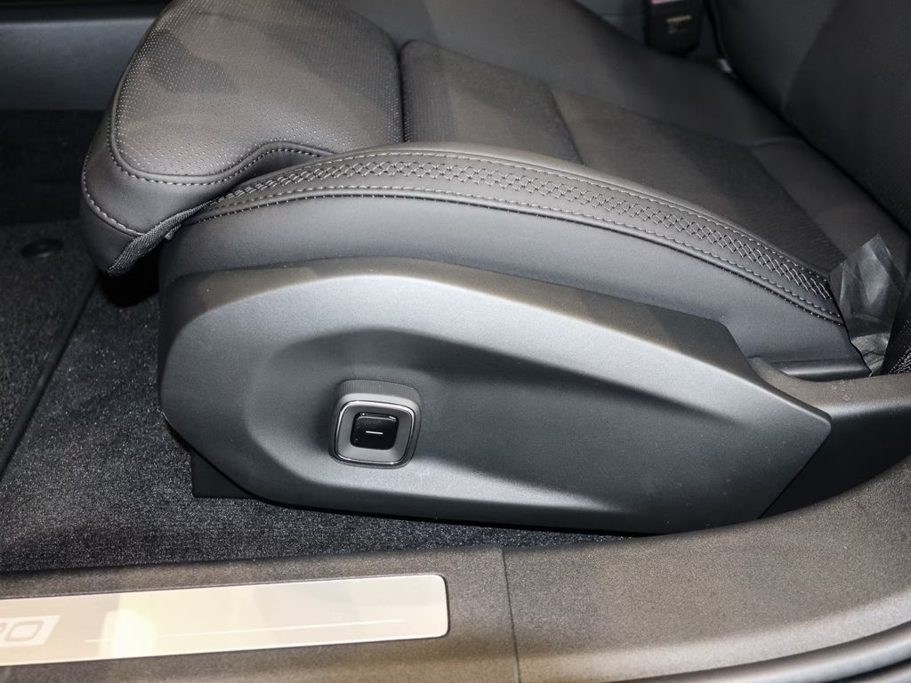 Volvo ES90