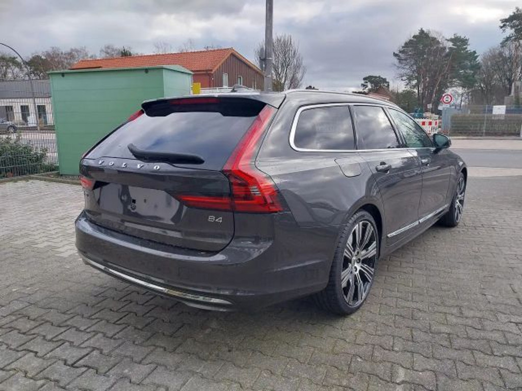 Volvo V90 Plus Bright
