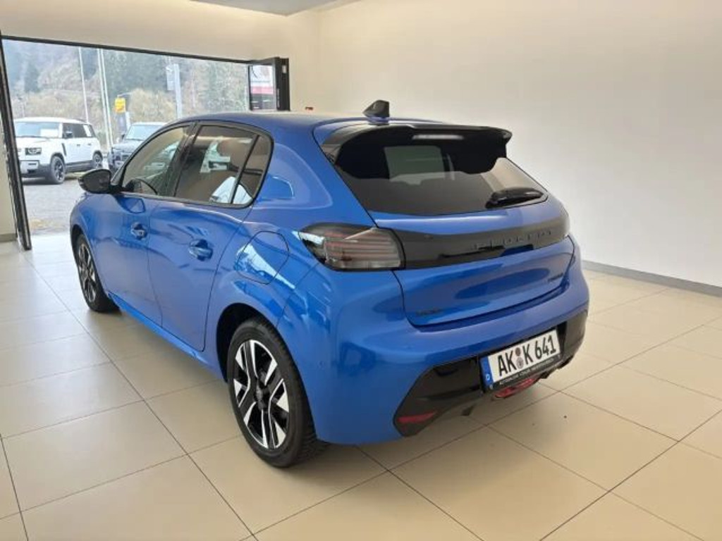Peugeot e-208