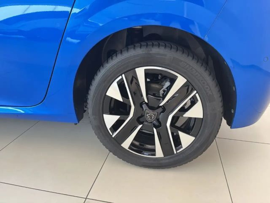 Peugeot e-208