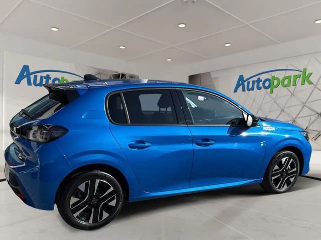 Peugeot e-208