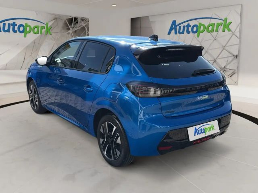 Peugeot e-208