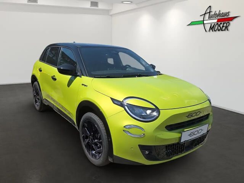 Fiat 600e Hybrid mHEV 110 6-Gang eDCT Sport