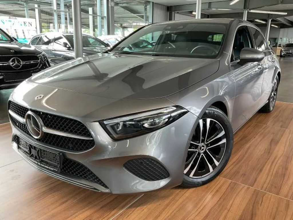 Mercedes-Benz A-Klasse A 200 Progressive A 200 d Hatchback