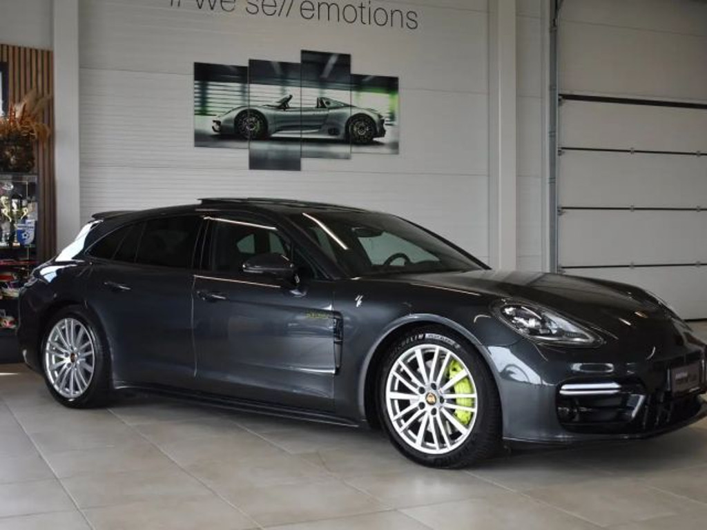 Porsche Panamera E-Hybrid 4