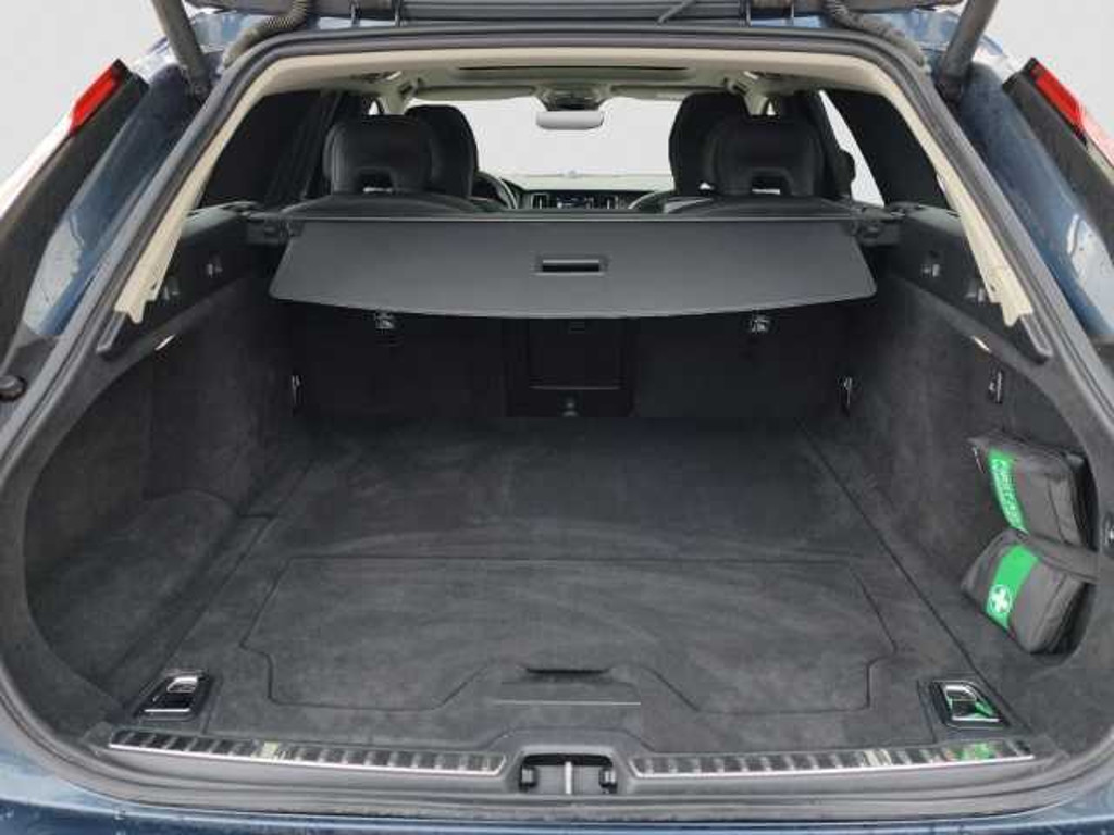 Volvo V90 Cross Country