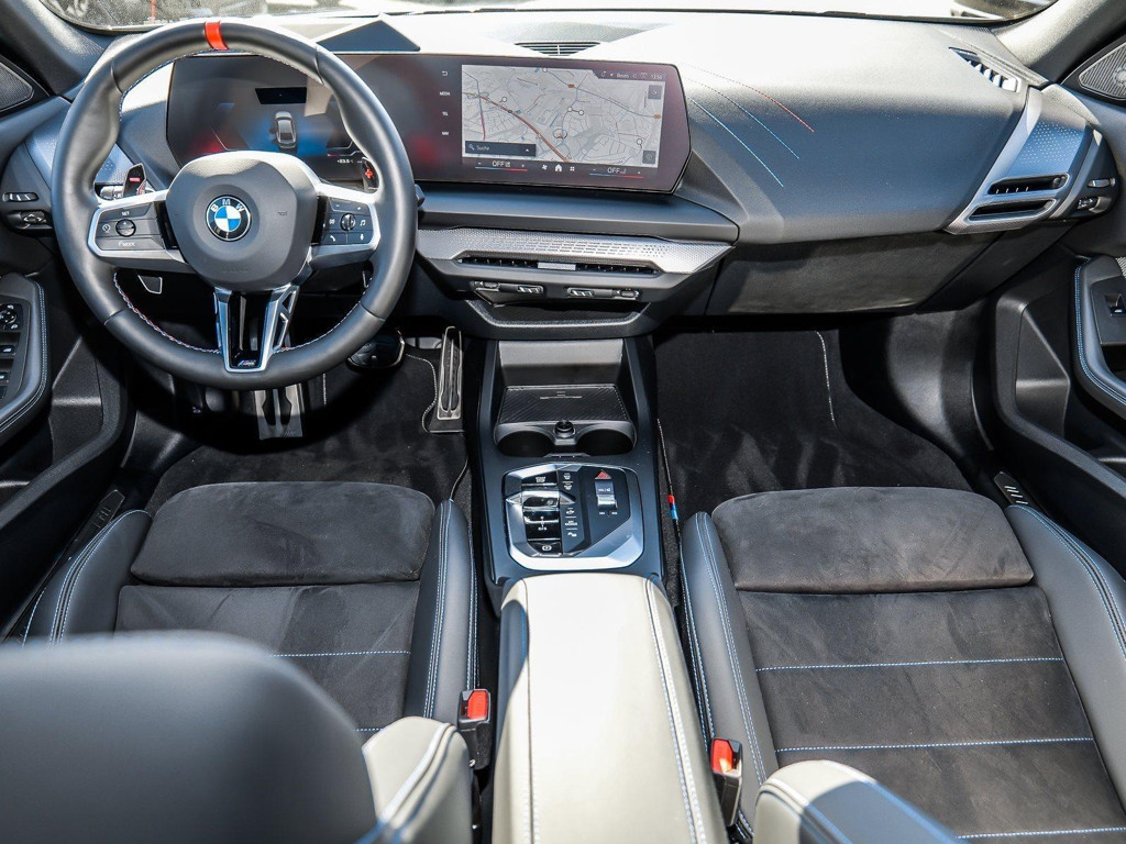 BMW M235
