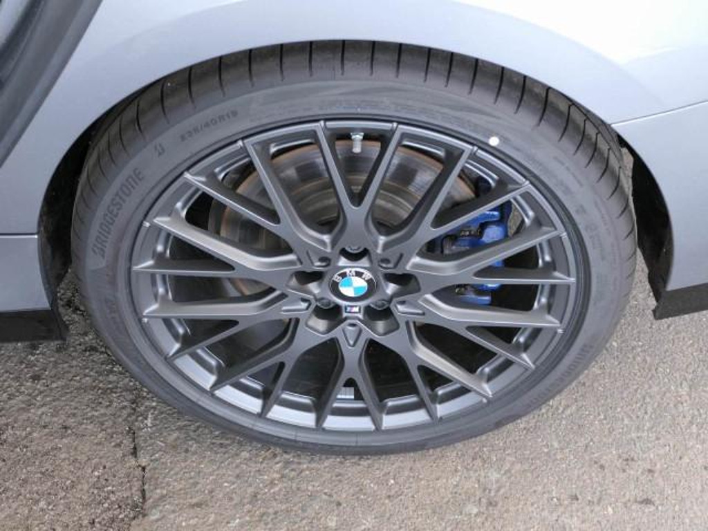 BMW M235