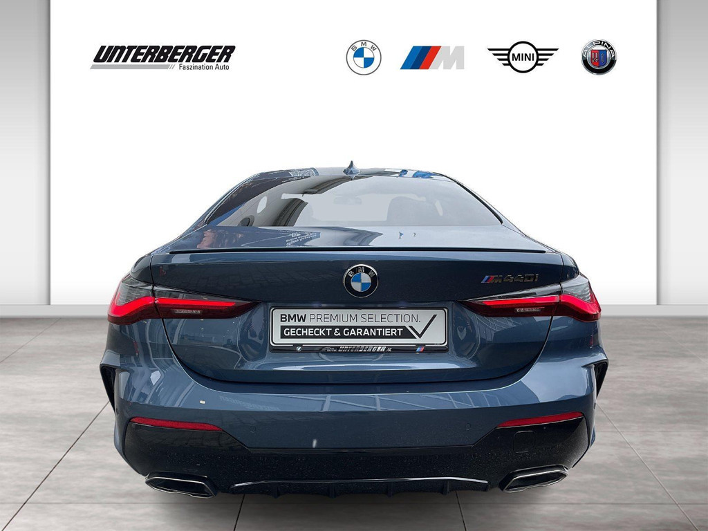 BMW M440