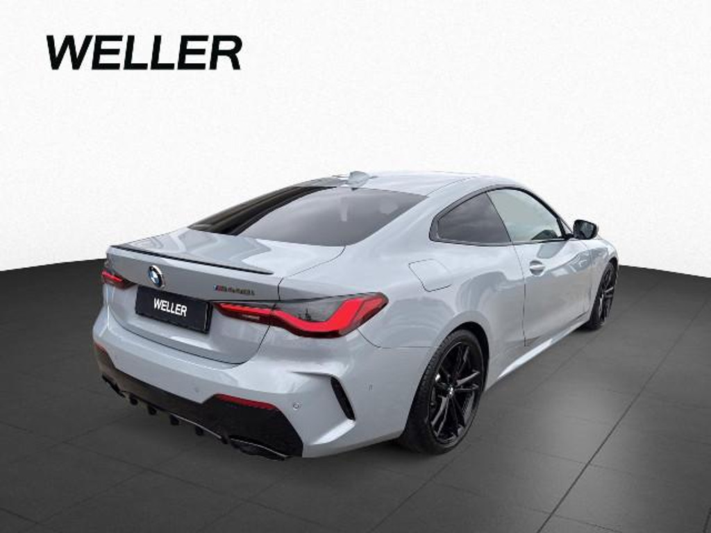 BMW M440