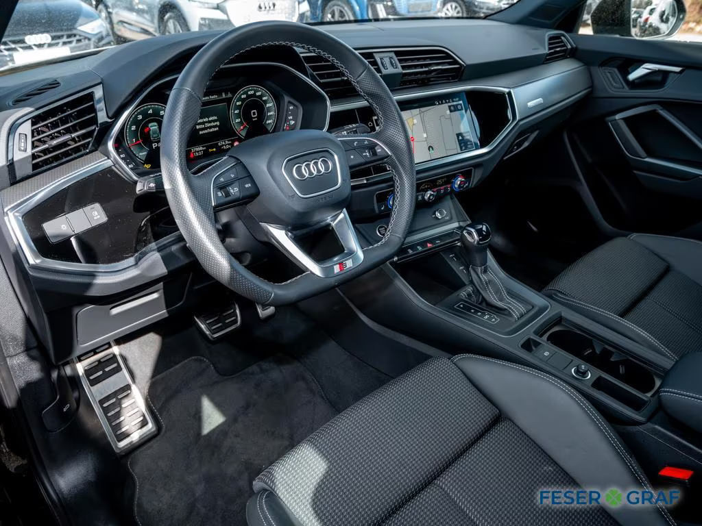 Audi Q3 S-Line S-Tronic 35 TFSI