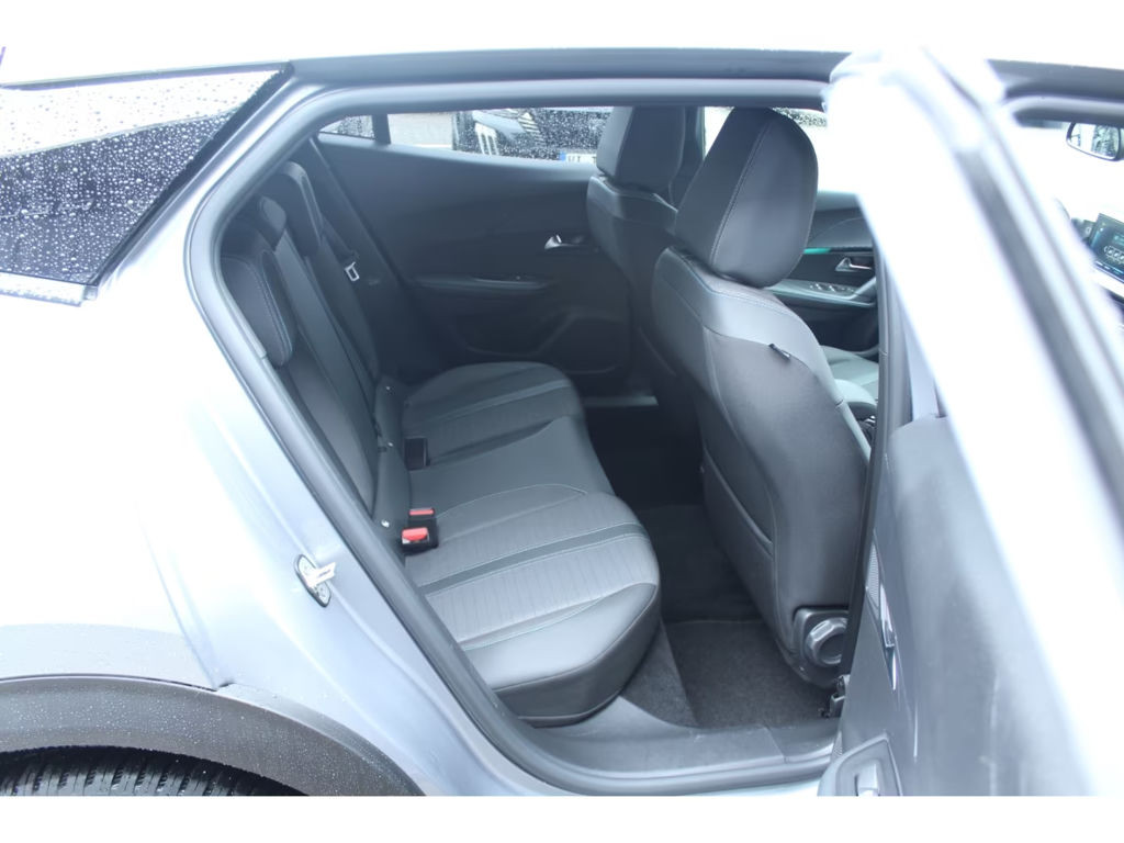 Peugeot e-2008