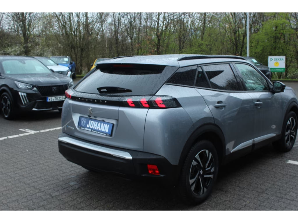 Peugeot e-2008