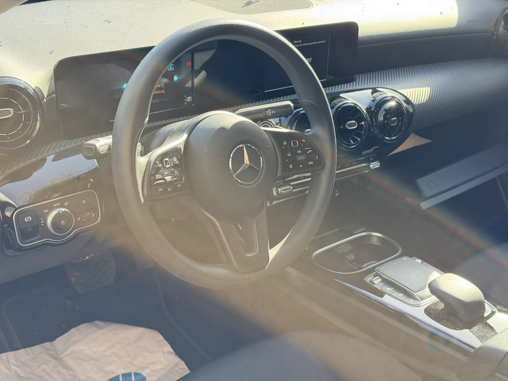 Mercedes-Benz A-Klasse A 180 A 180 d