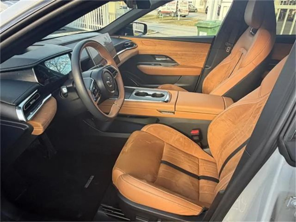 Mazda 6e