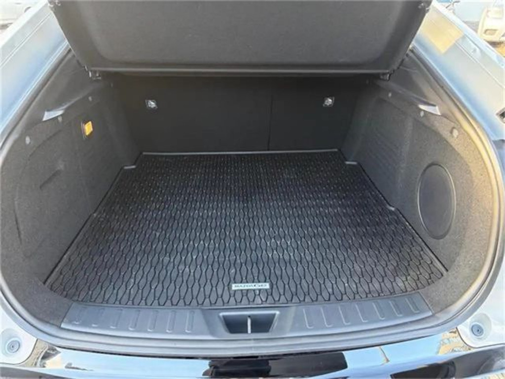 Mazda 6e