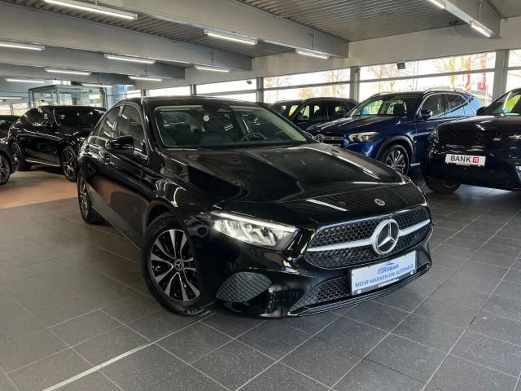 Mercedes-Benz A-Klasse A 180 A 180 d