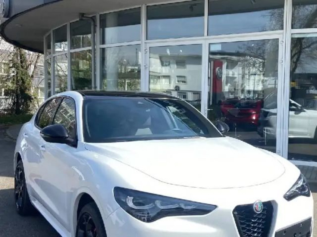 Alfa Romeo Stelvio Q4