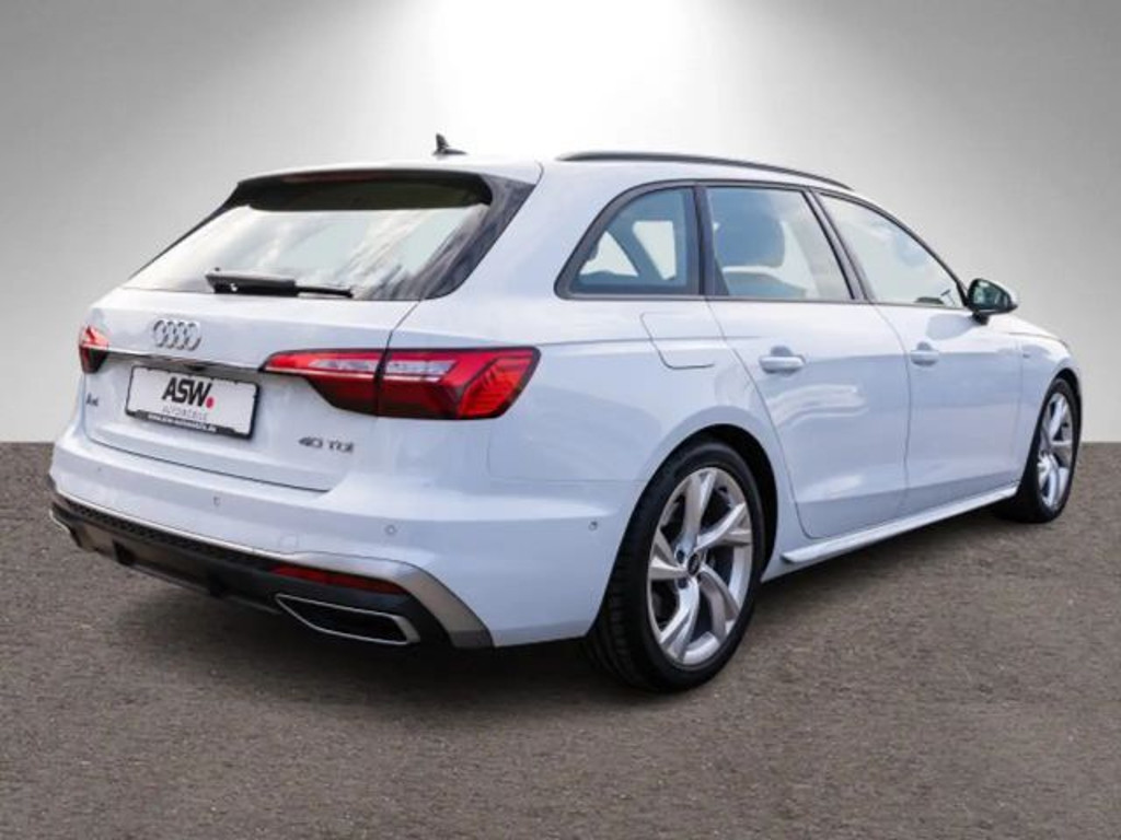 Audi A4 S-Line S-Tronic 40 TDI