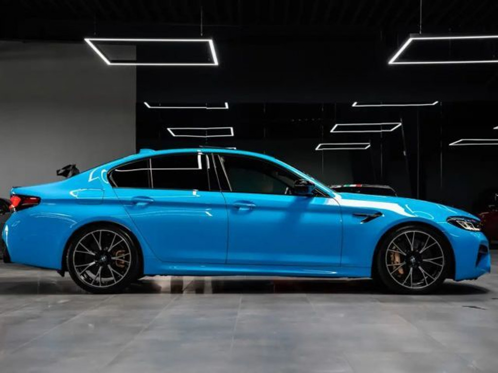 BMW M5