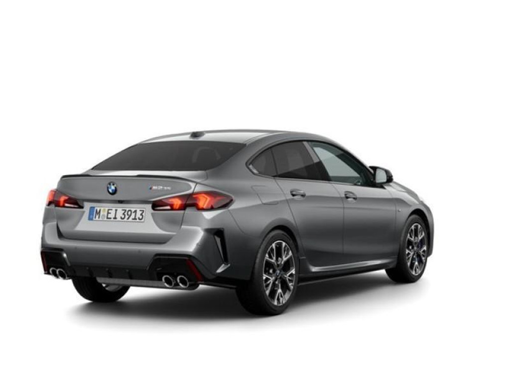 BMW M235