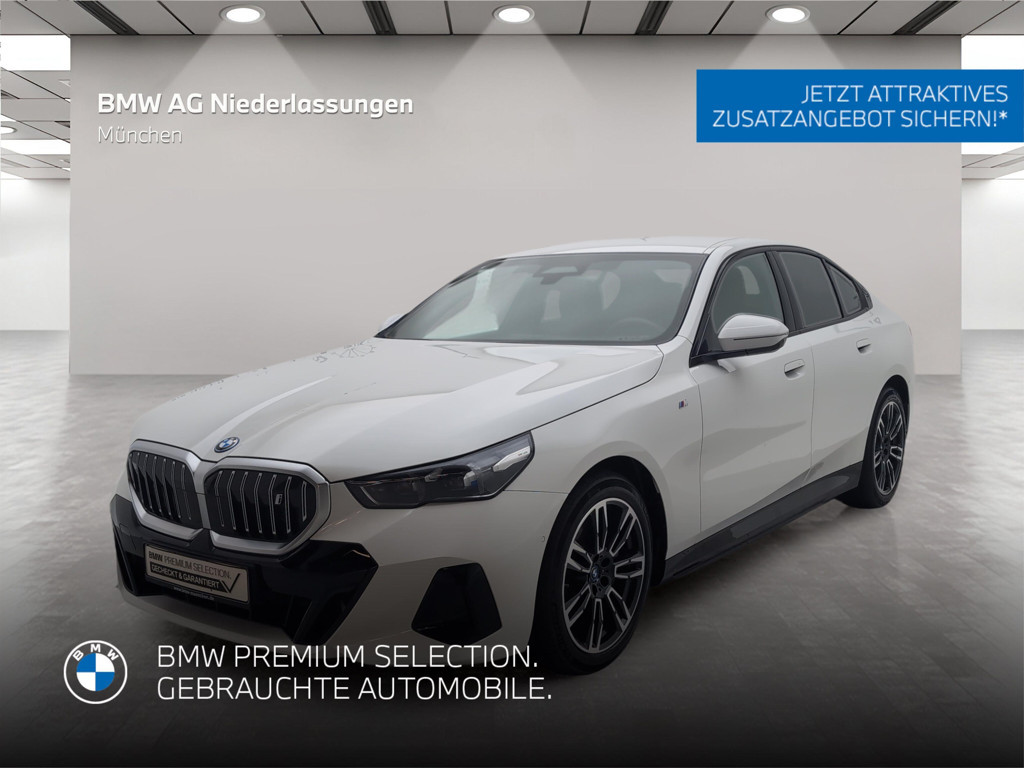 BMW i5 Sedan