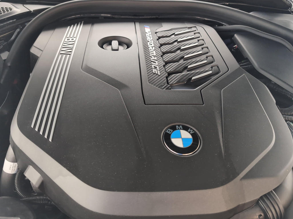 BMW M440