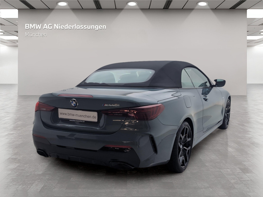 BMW M440