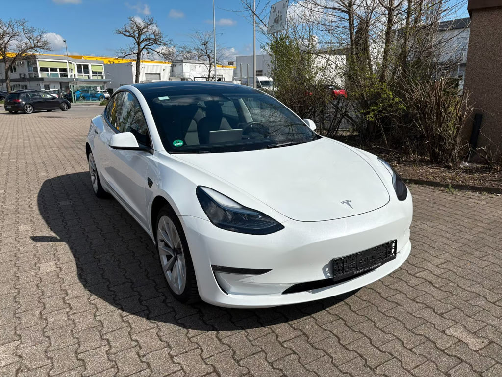 Tesla Model 3 Long Range Dual Motor AWD