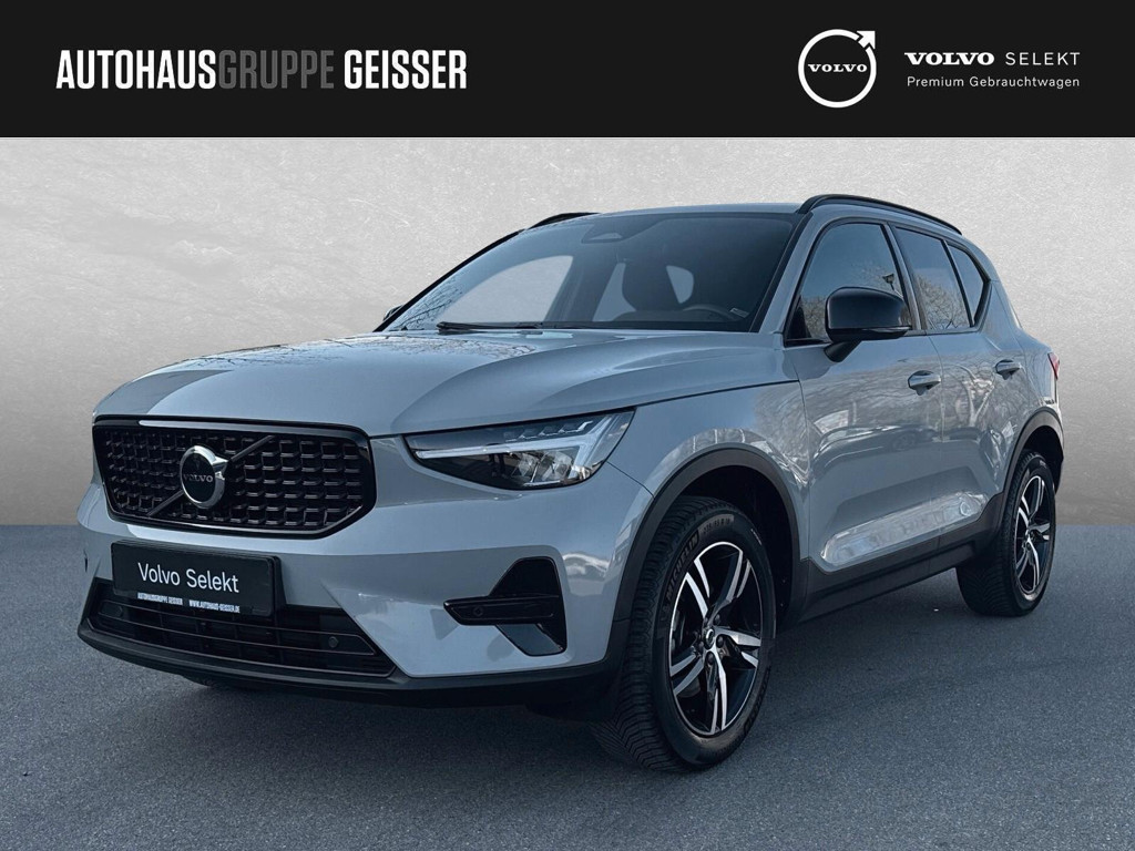 Volvo XC40 Plus Dark